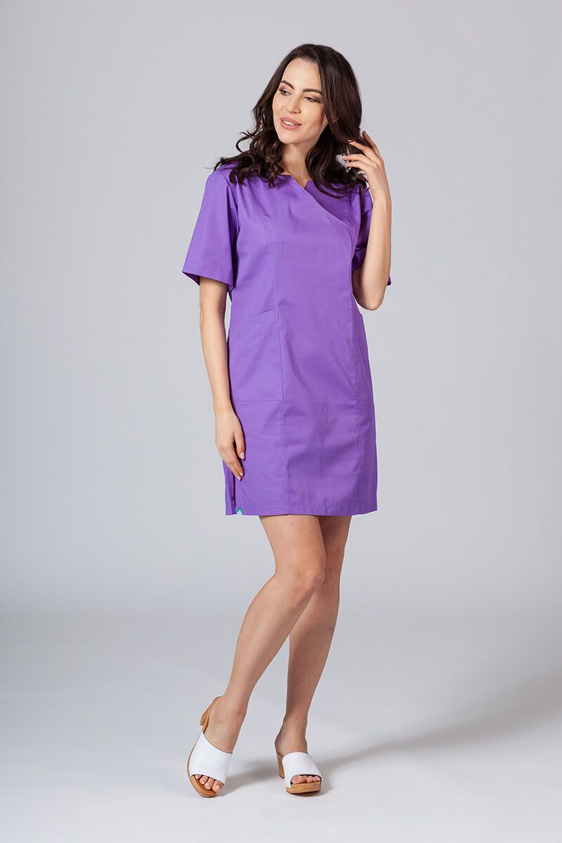 Sukienka medyczna damska klasyczna Sunrise Uniforms fioletowa-1