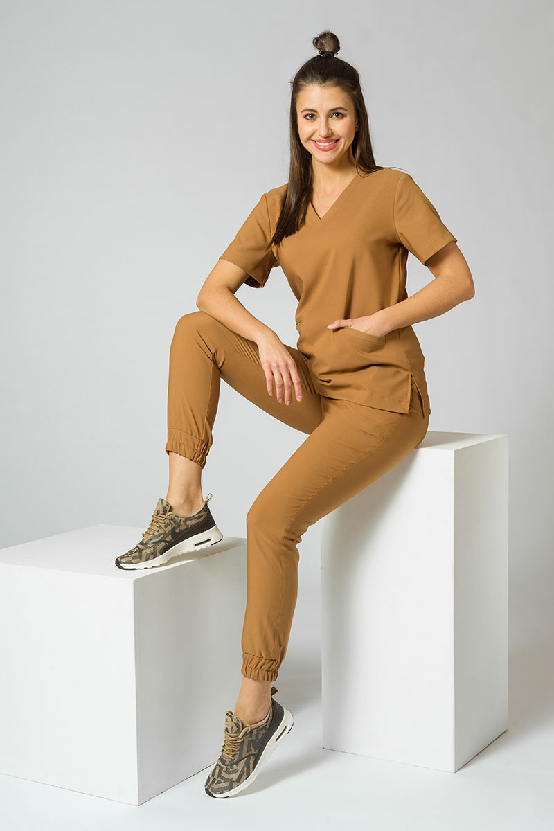 Spodnie medyczne damskie Sunrise Uniforms Premium Chill jogger brązowe-4