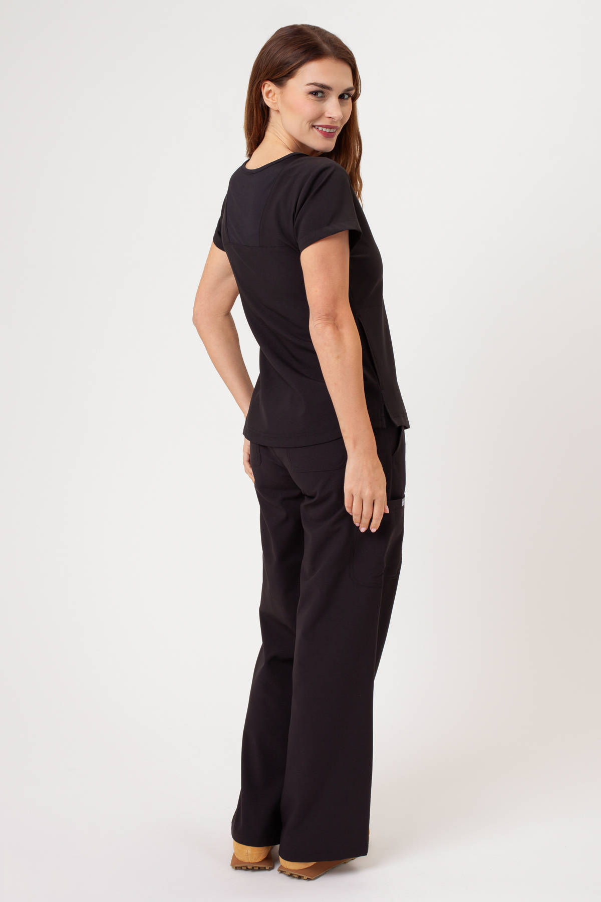 Bluza medyczna damska Maevn Momentum Round Neck czarna-7