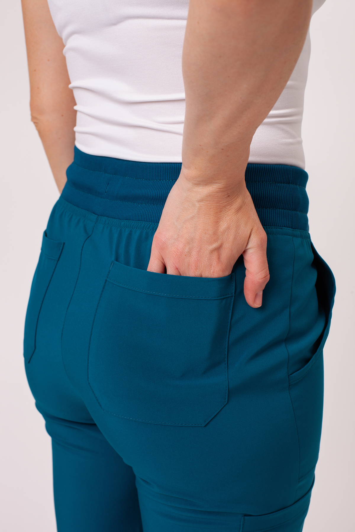 Komplet medyczny damski Dickies EDS Essentials Jogger karaibski błękit-12