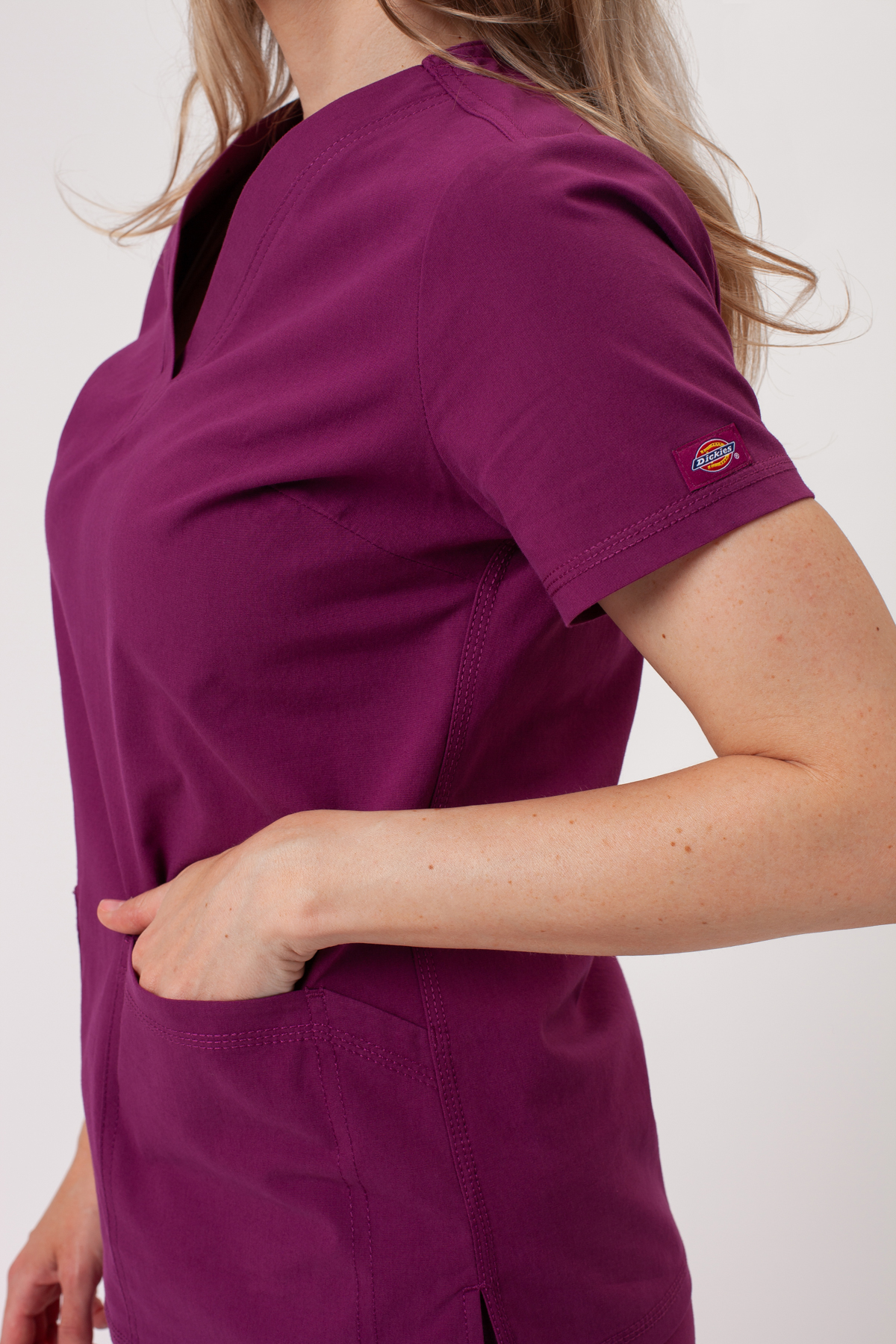 Bluza medyczna damska Dickies Forge V-neck wiśniowa-4