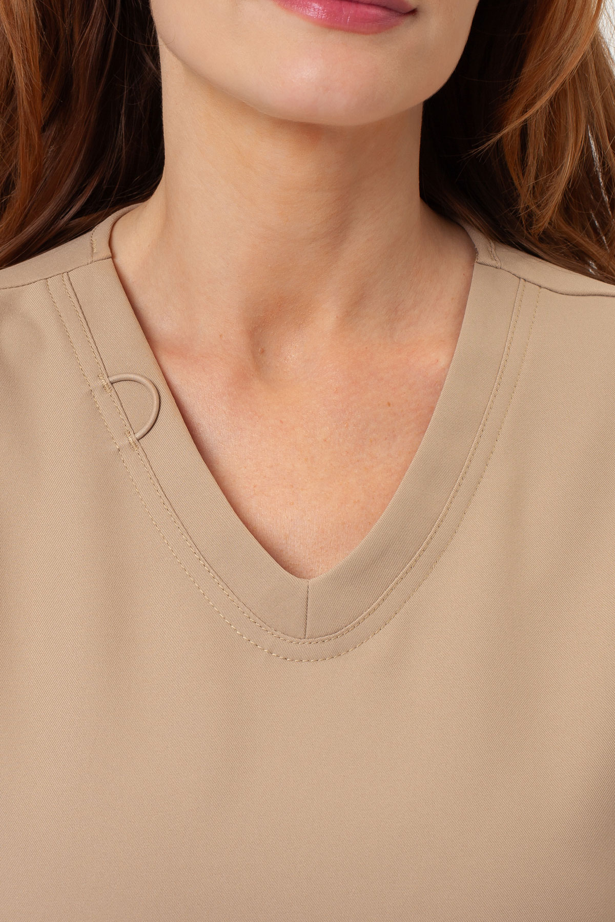 Bluza medyczna damska Cherokee Ultra V-neck Top beżowa-3