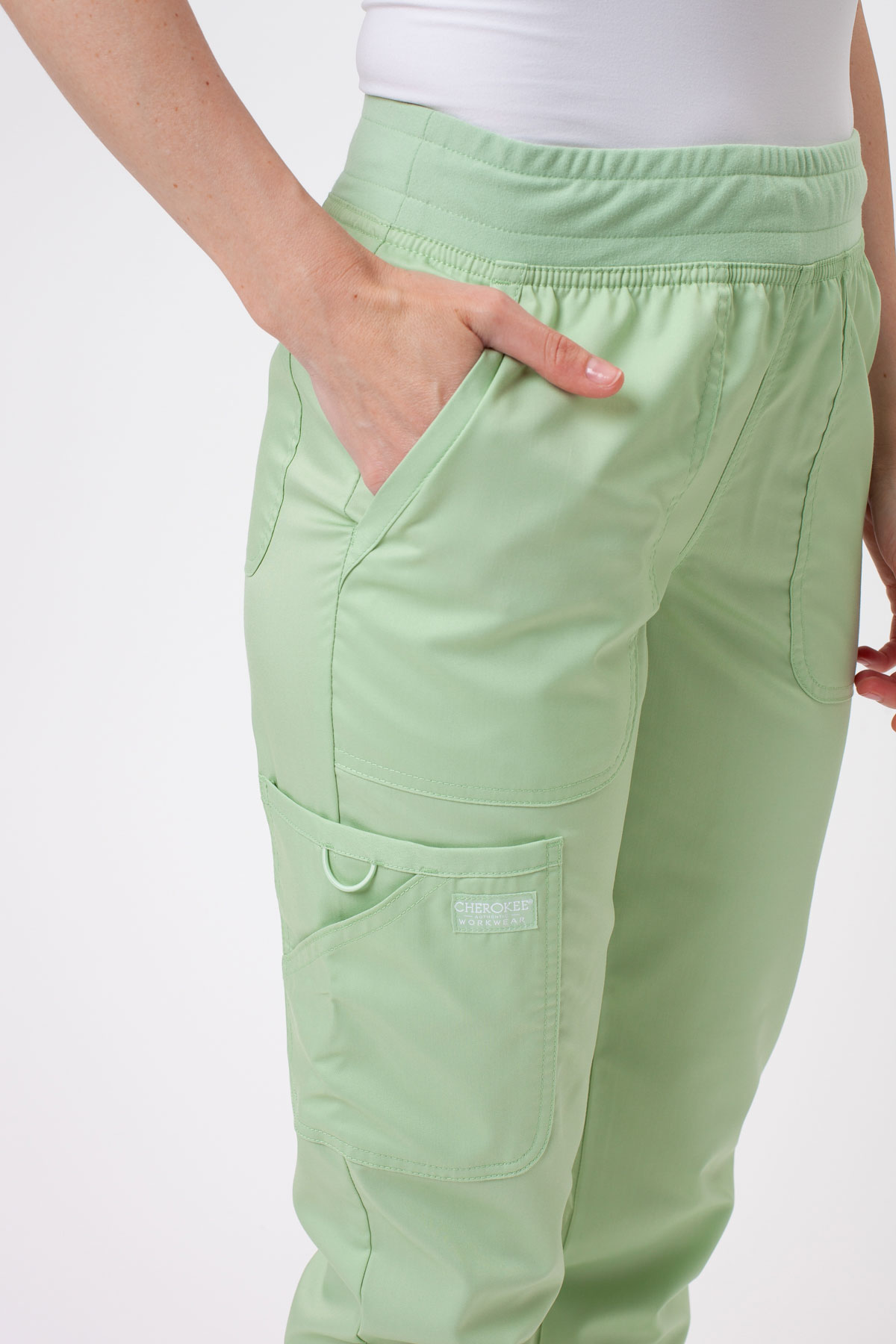 Spodnie medyczne damskie Cherokee Revolution Mid Rise jogger pistacjowe-2