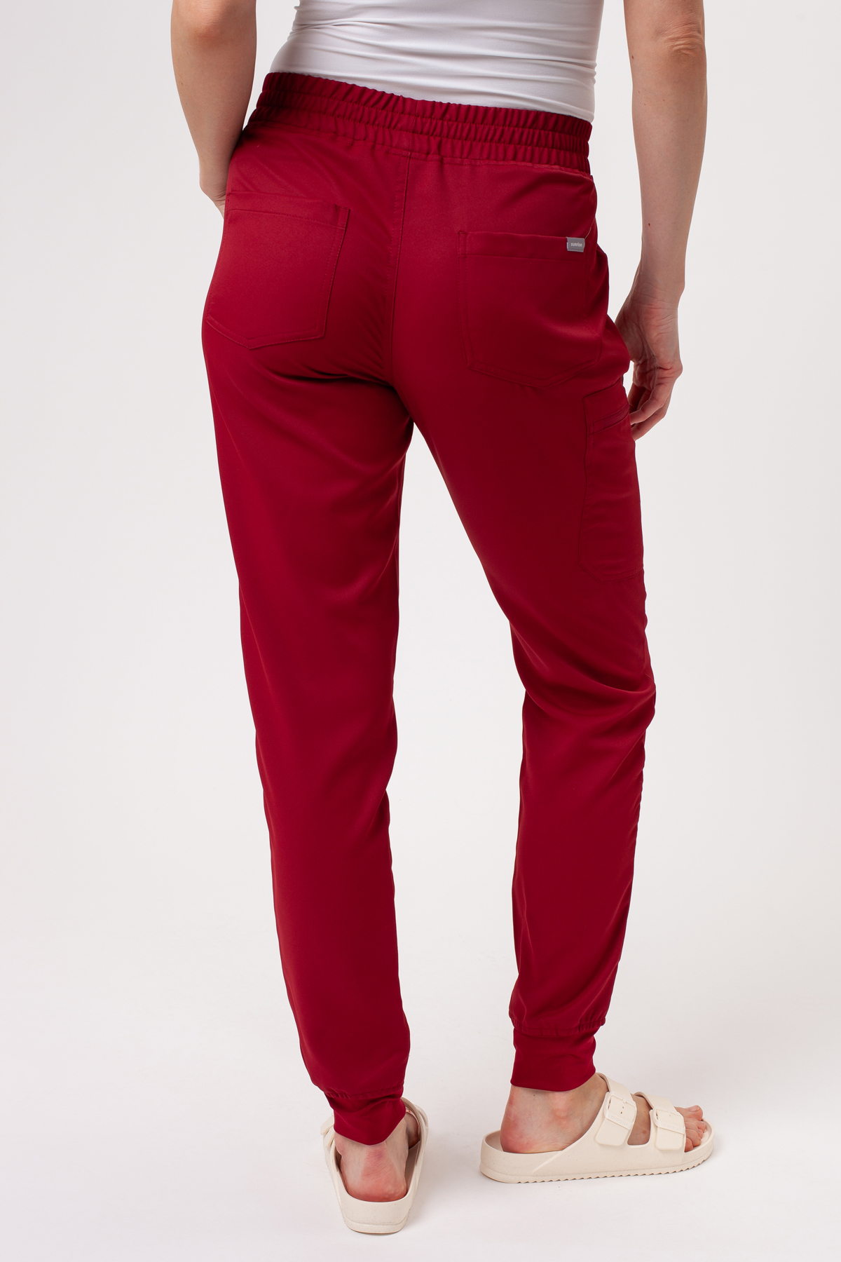 Spodnie medyczne damskie Sunrise Lite Fit jogger burgundowe-2