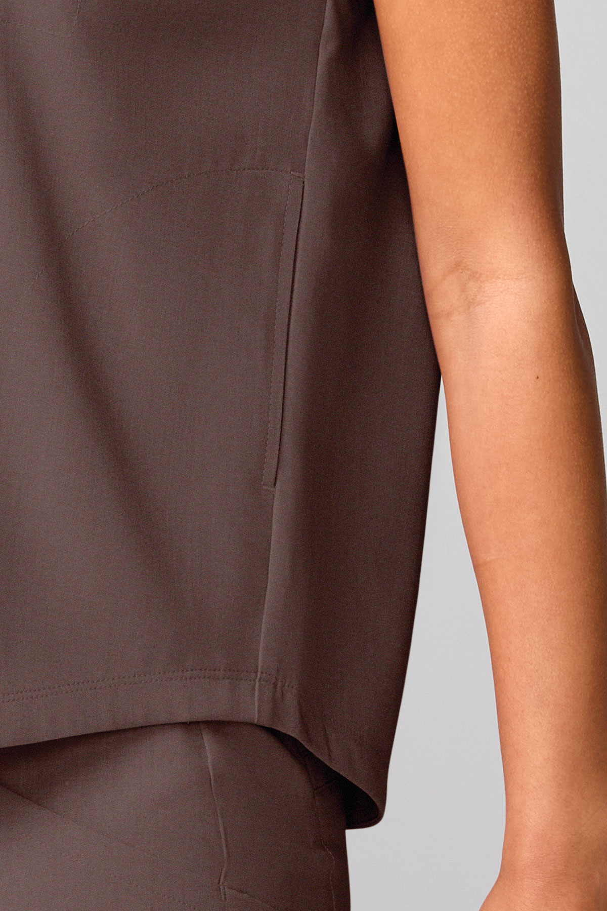 Bluza medyczna damska Healing Hands Mandarin Collar brązowa-5