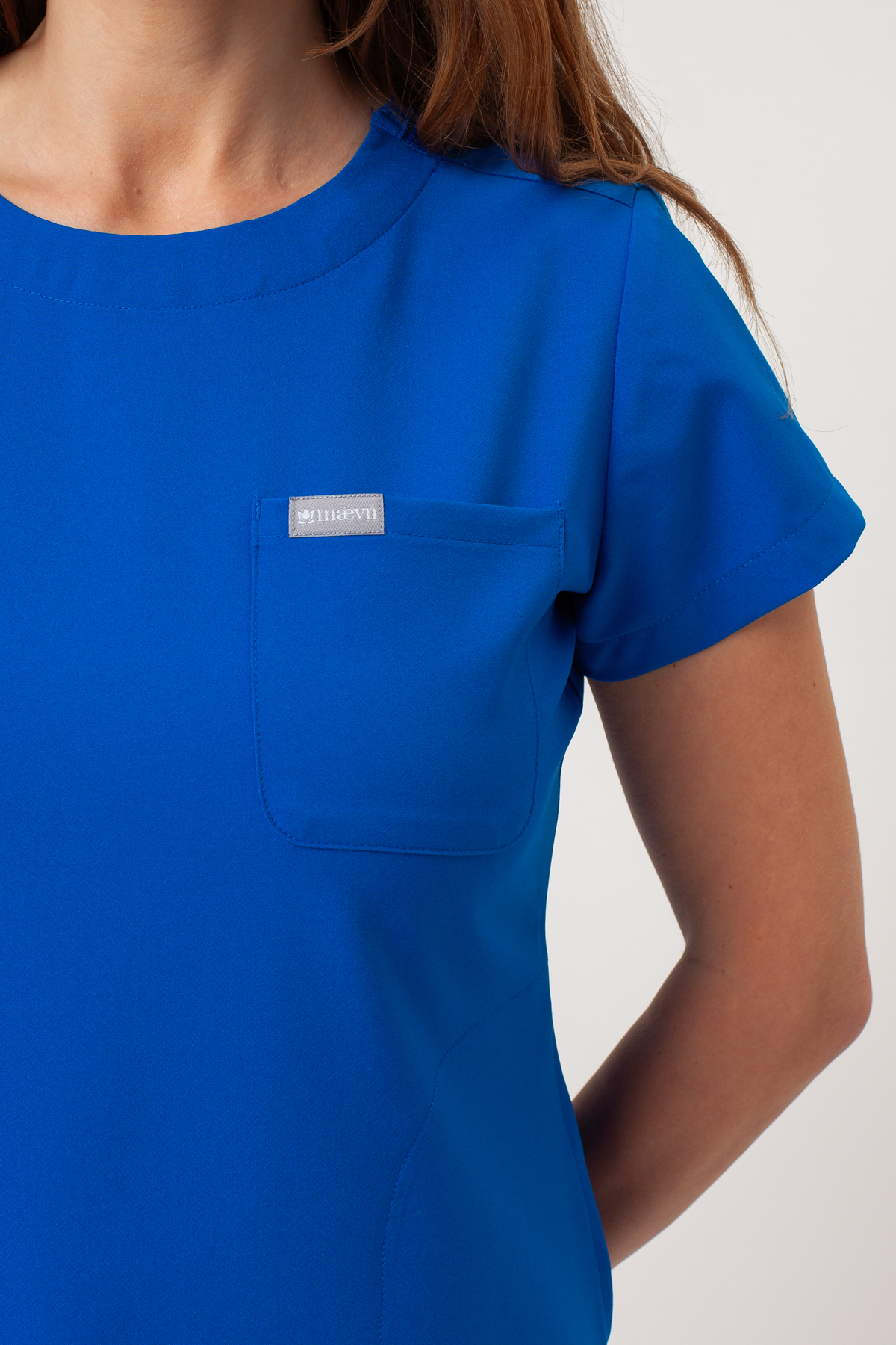 Bluza medyczna damska Maevn Momentum Round Neck królewski granat-3
