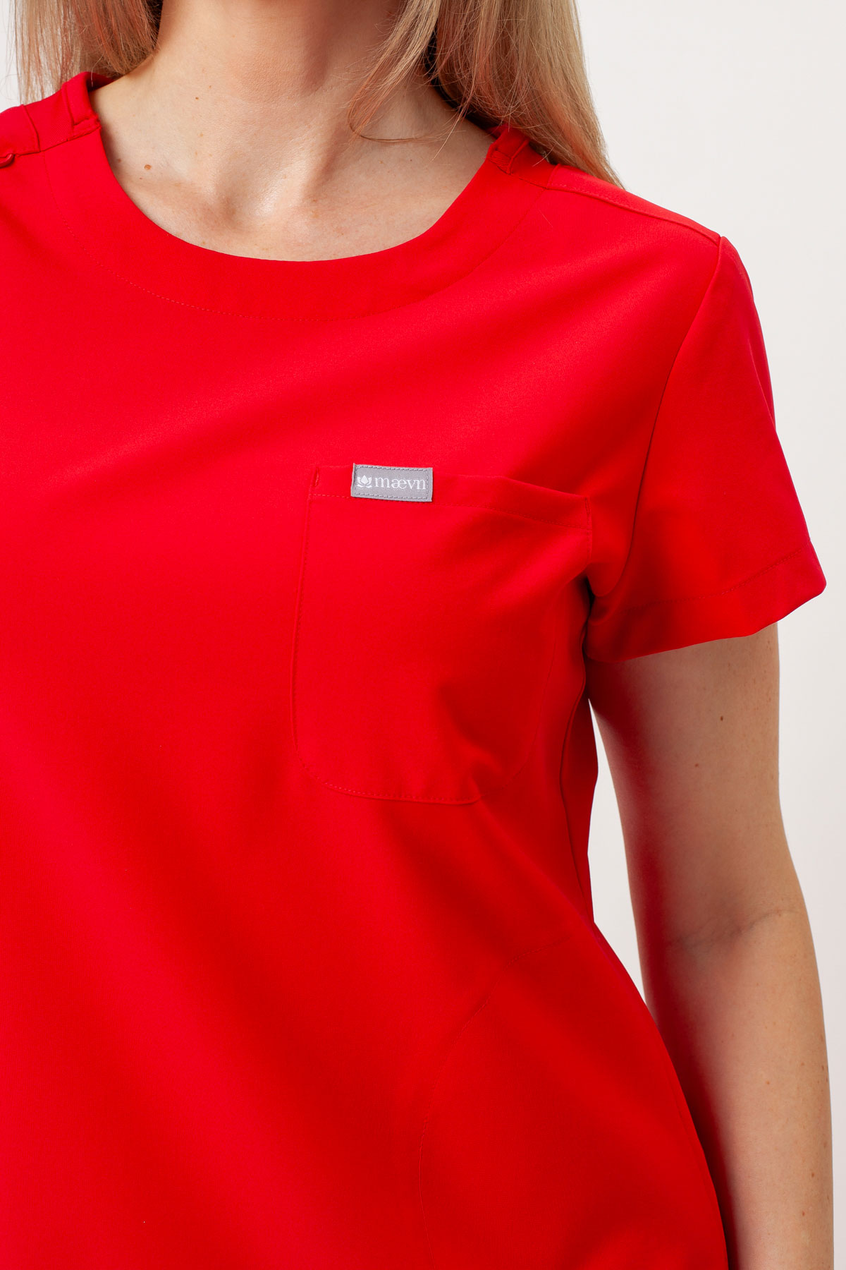Bluza medyczna damska Maevn Momentum Round Neck czerwona-5
