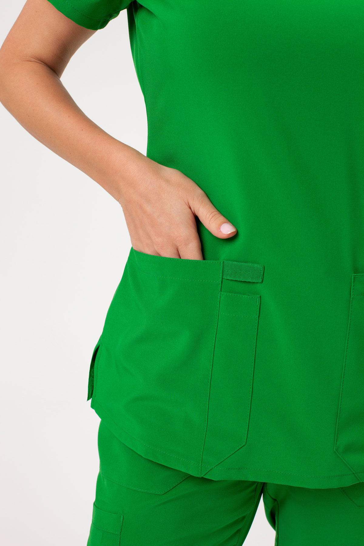 Bluza medyczna damska Dickies EDS Essentials V-neck jasnozielona-3