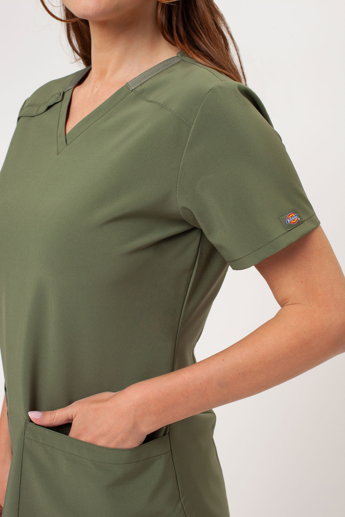 Bluza medyczna damska Dickies EDS Essentials V-neck oliwkowa-5