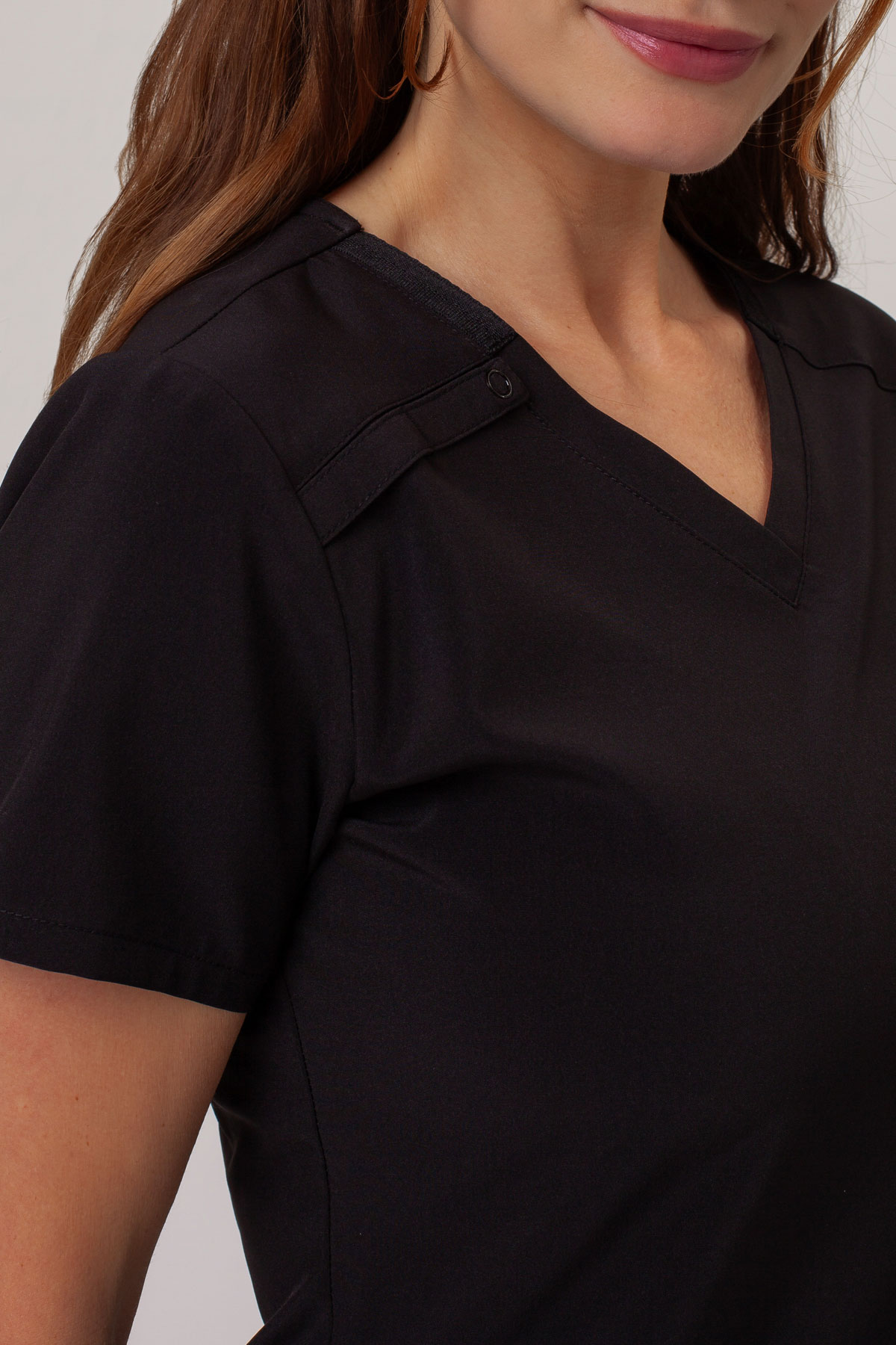 Bluza medyczna damska Dickies EDS Essentials V-neck czarna-3