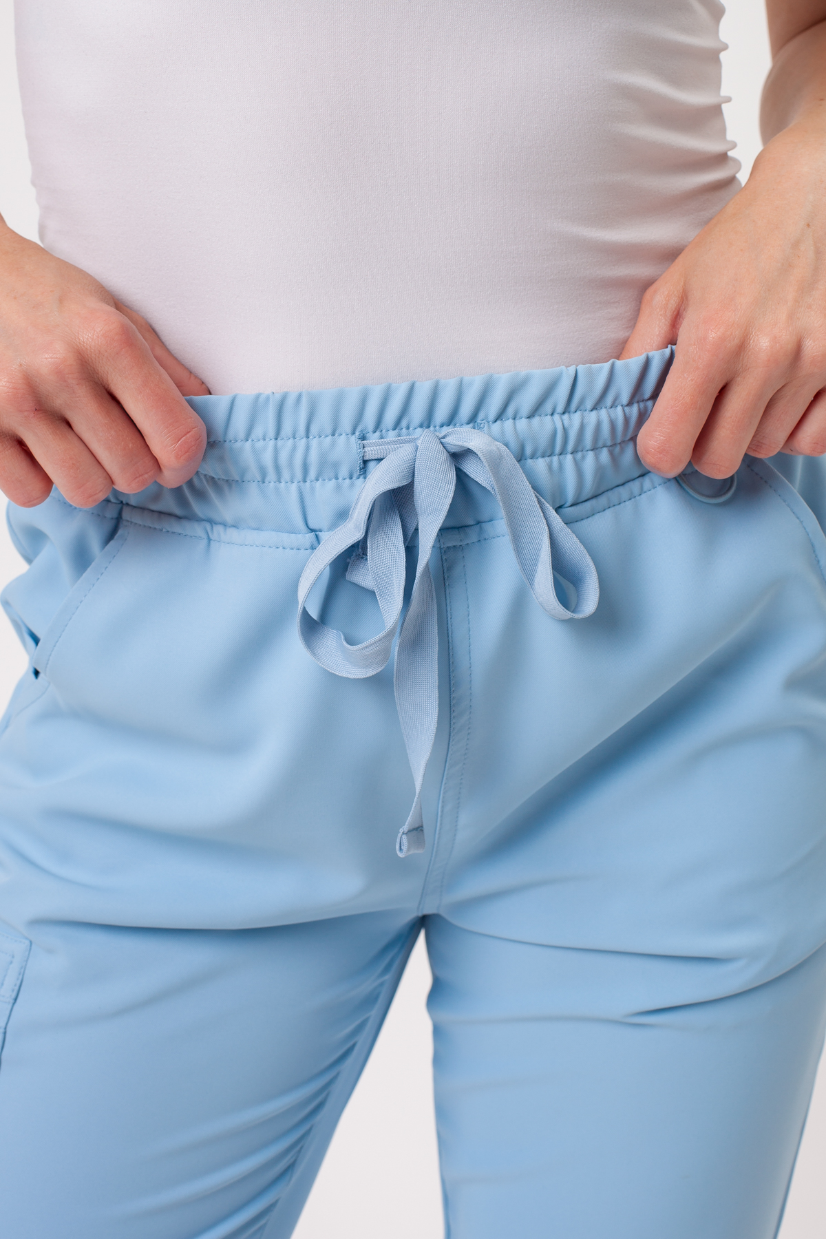 Spodnie medyczne damskie Sunrise Lite Fit jogger błękitne-3