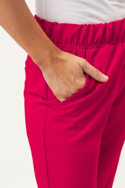 Spodnie medyczne damskie Sunrise Uniforms Premium Vibe jogger malinowe-3