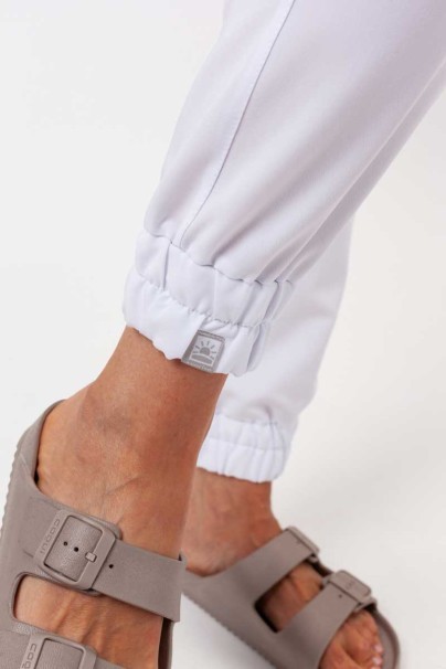 Spodnie medyczne damskie Sunrise Uniforms Premium Vibe jogger białe-6