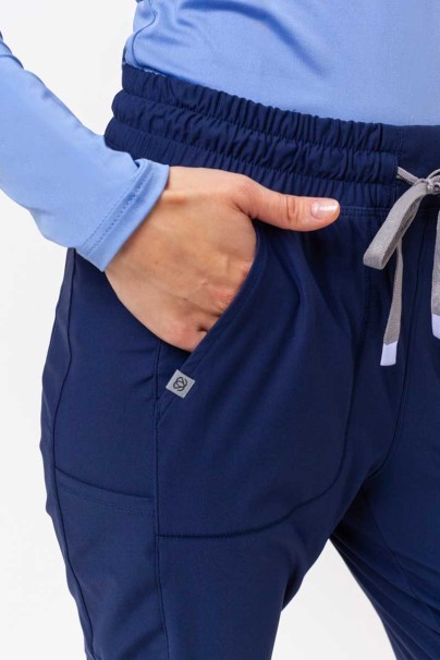 Komplet medyczny damski Maevn Embrace (bluza Zoe, spodnie Mia) ciemny granat-10