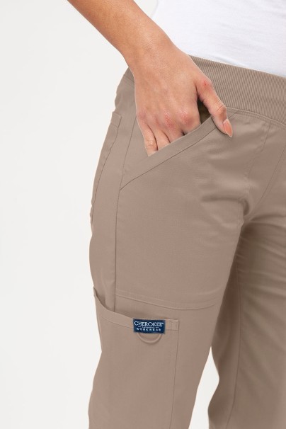 Komplet medyczny damski Cherokee Revolution (bluza Mock, spodnie Straight) beżowy-10