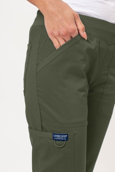 Komplet medyczny damski Cherokee Revolution (bluza Mock, spodnie Straight) oliwkowy-10