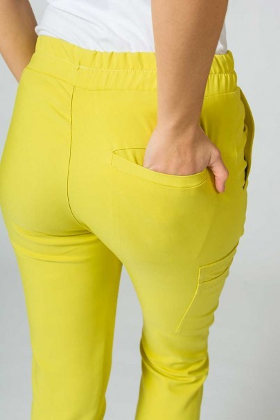Spodnie medyczne damskie Sunrise Uniforms Premium Chill jogger żółte-8