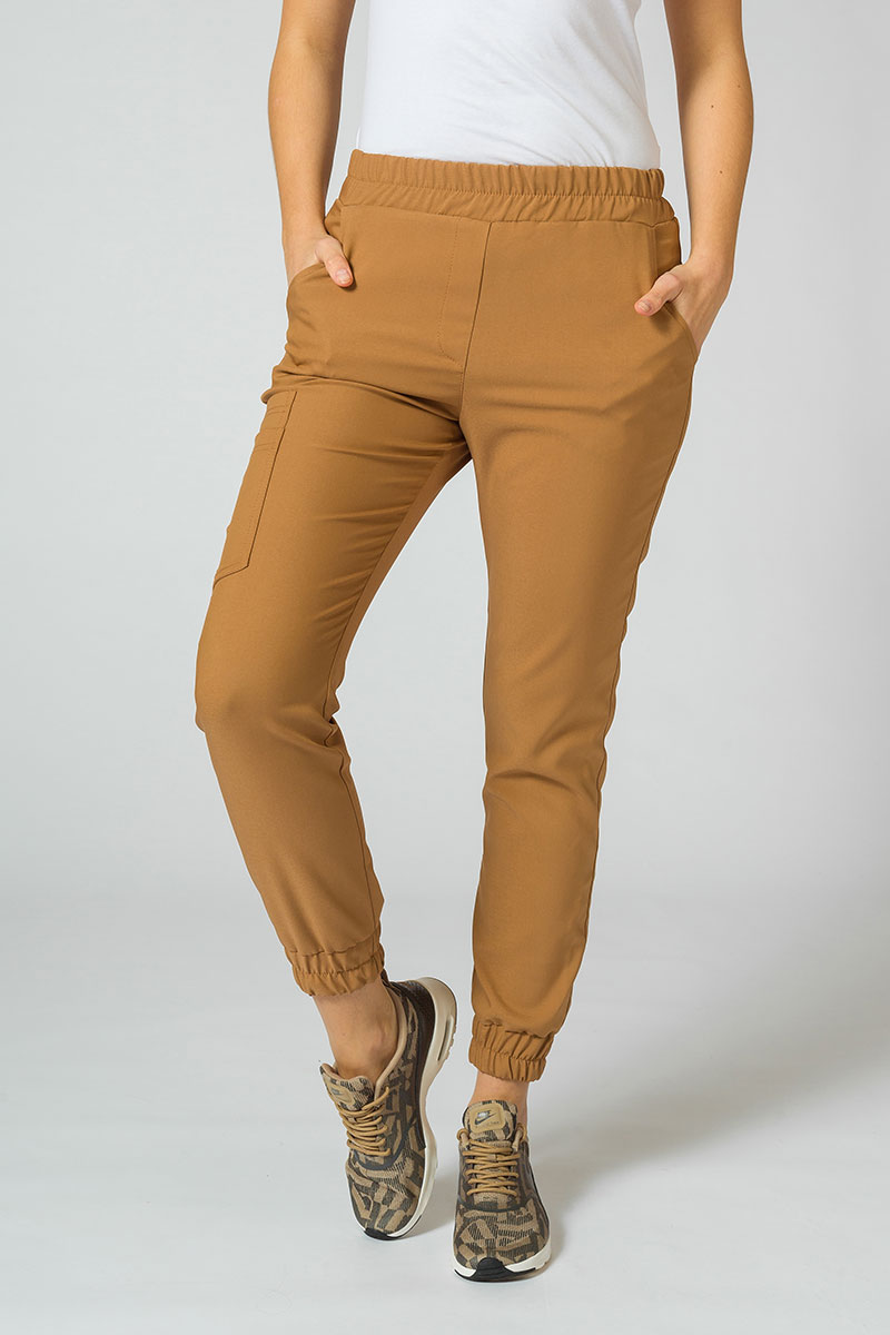 Spodnie medyczne damskie Sunrise Uniforms Premium Chill jogger brązowe